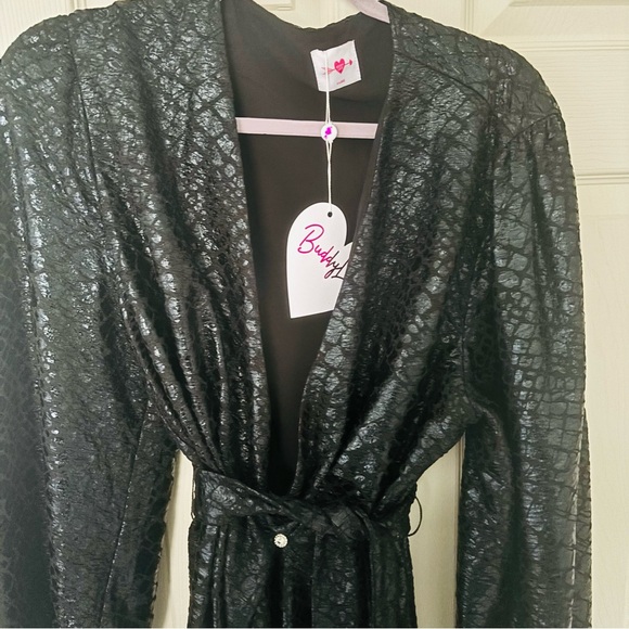 BuddyLove Adeline black wrap dress - Picture 6 of 6